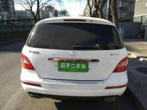 奔驰R320：一款充满魅力与神秘色彩的MPV