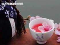 酿桃花：独特美酒的制作方法与享受