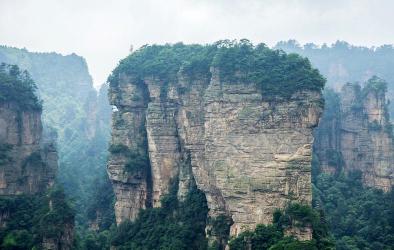 张家界在湖南省：迷人的风景与《阿凡达》取景地