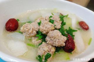 冬瓜牛肉丸子汤：简单美味，营养丰富