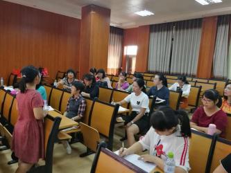 新老师自我介绍：开启教学之旅，携手学生共同成长