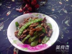 荷兰豆炒肉：鲜嫩美味，简单易学的家常佳肴