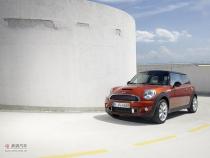 Mini Cooper S：动力与个性的完美结合