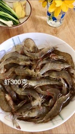 盐水虾的家常做法：鲜美可口的烹饪秘诀