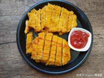 香酥鸡排：金黄酥脆，美味自制