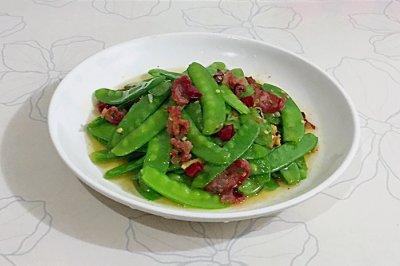 荷兰豆炒腊肠的家常做法：色香味俱佳的美食佳肴