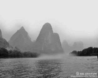 形容雨：从轻柔细雨到狂暴暴雨的多样风情