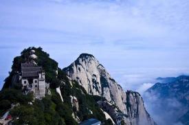 《游恒山记》翻译：徐霞客的恒山之旅与自然人文景观