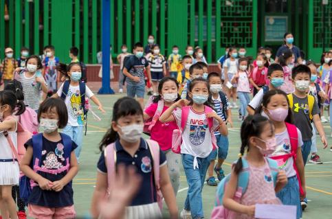 黑龙江省中小学统一3月3日至15日开学，高校原则上不早于3月3日